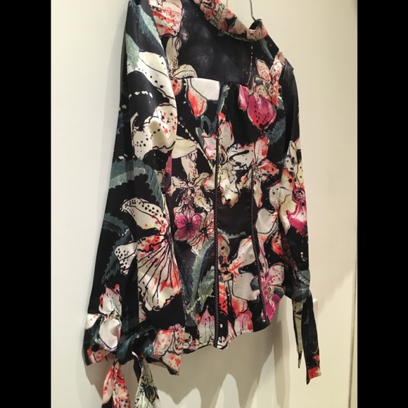 Just Cavalli Floral Silk Blouse - Picture 8 of 10